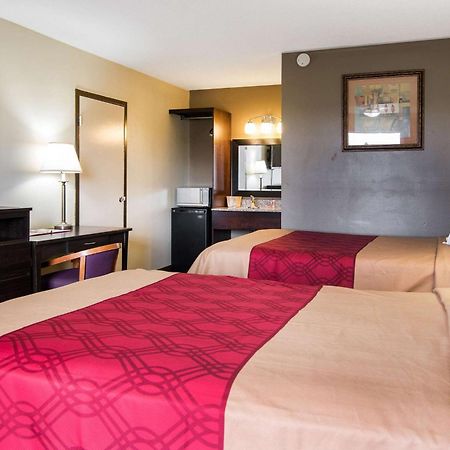 Econo Lodge Selma Εξωτερικό φωτογραφία