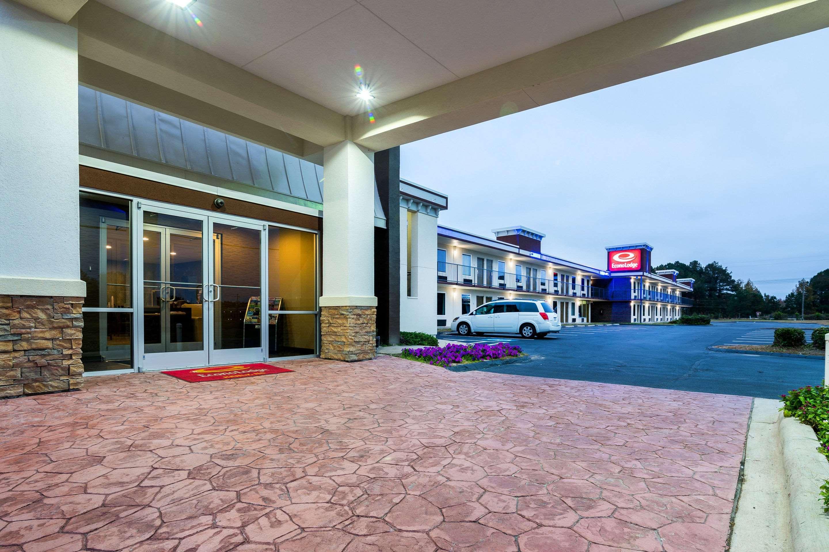 Econo Lodge Selma Εξωτερικό φωτογραφία