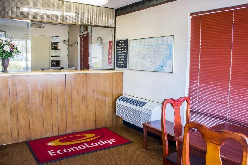 Econo Lodge Selma Εξωτερικό φωτογραφία