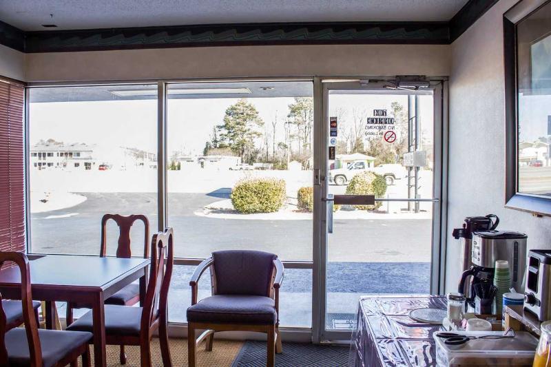 Econo Lodge Selma Εξωτερικό φωτογραφία
